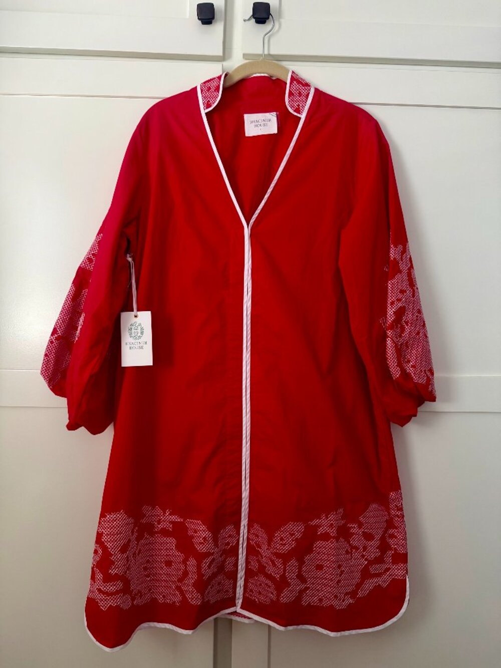 Hyacinth House Red White Embroidered Arem Caftan NWT L